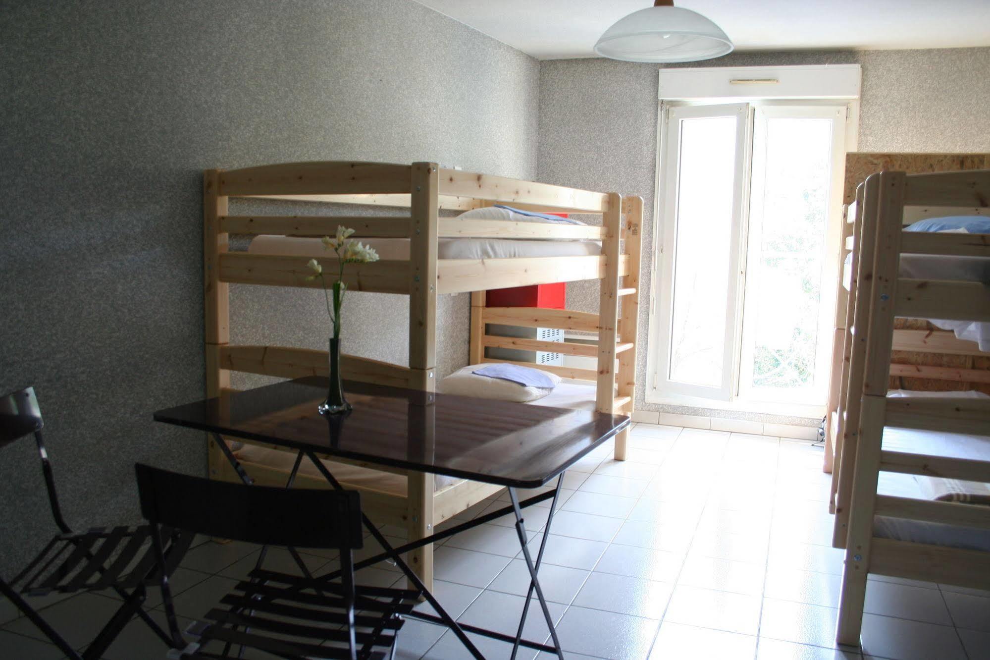 La Petite De Saint-sernin Hostal *