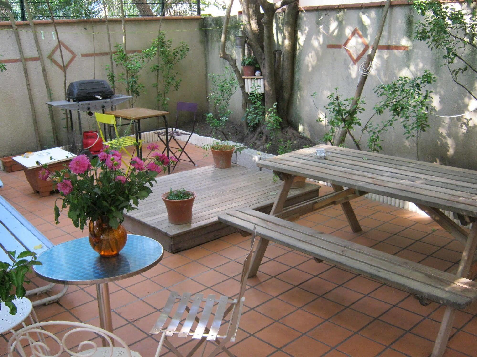 La Petite De Saint-sernin Hostal Toulouse
