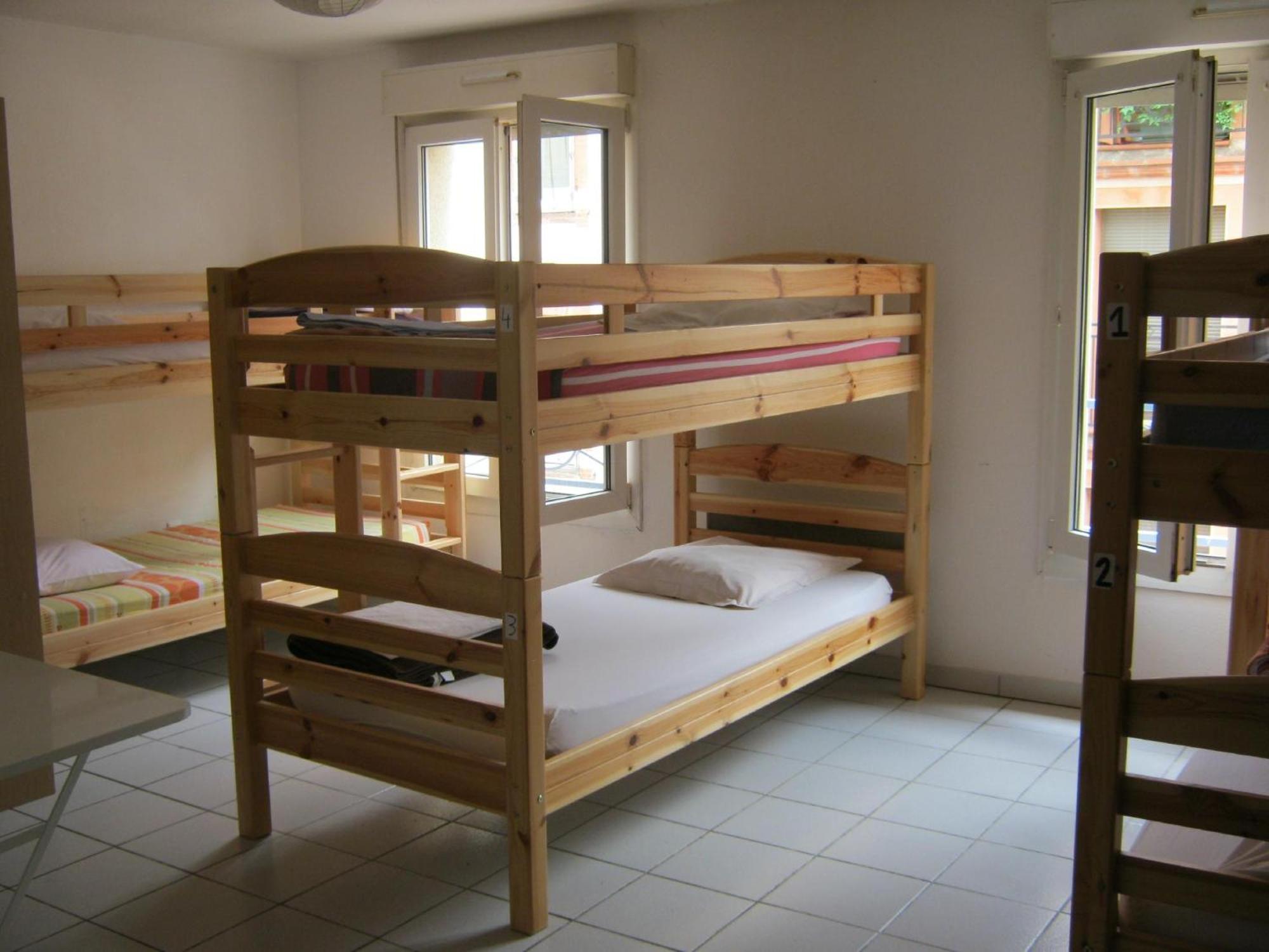 La Petite De Saint-sernin Hostal *